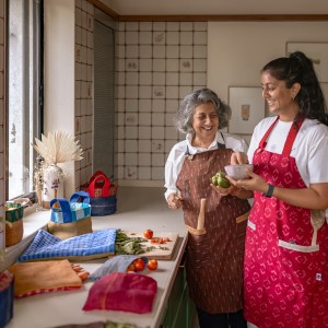 JAMA Apron