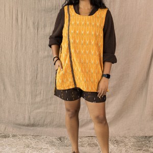 SHAAJ Shorts SUNFLOWER - Only Top